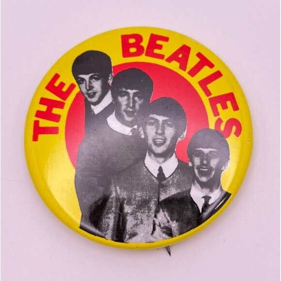 Vintage The Beatles Pinback Button Rock Music Paul John Ringo George Band Photo - Picture 5 of 6